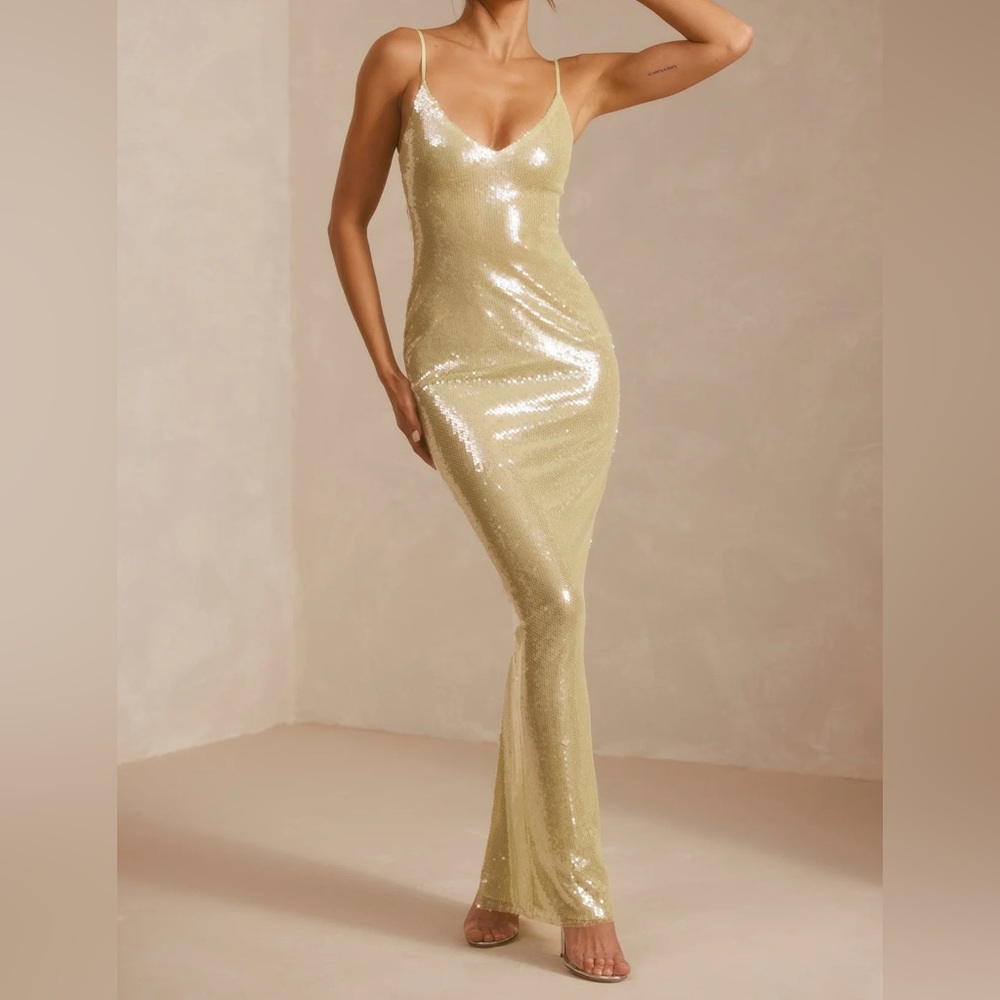 Oh Polly Sequin Evening Gown Sz 6 (US 2)